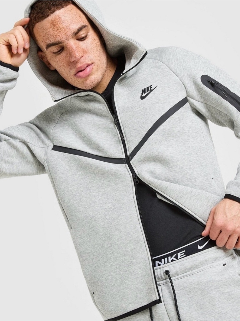 Men’s Small Nike Tech Zip EUC